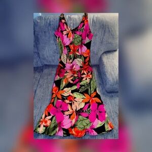 Floral Sleeveless Midi Dress